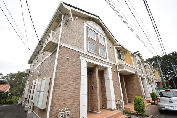 グリーンヒルズ大澤Cの物件外観写真